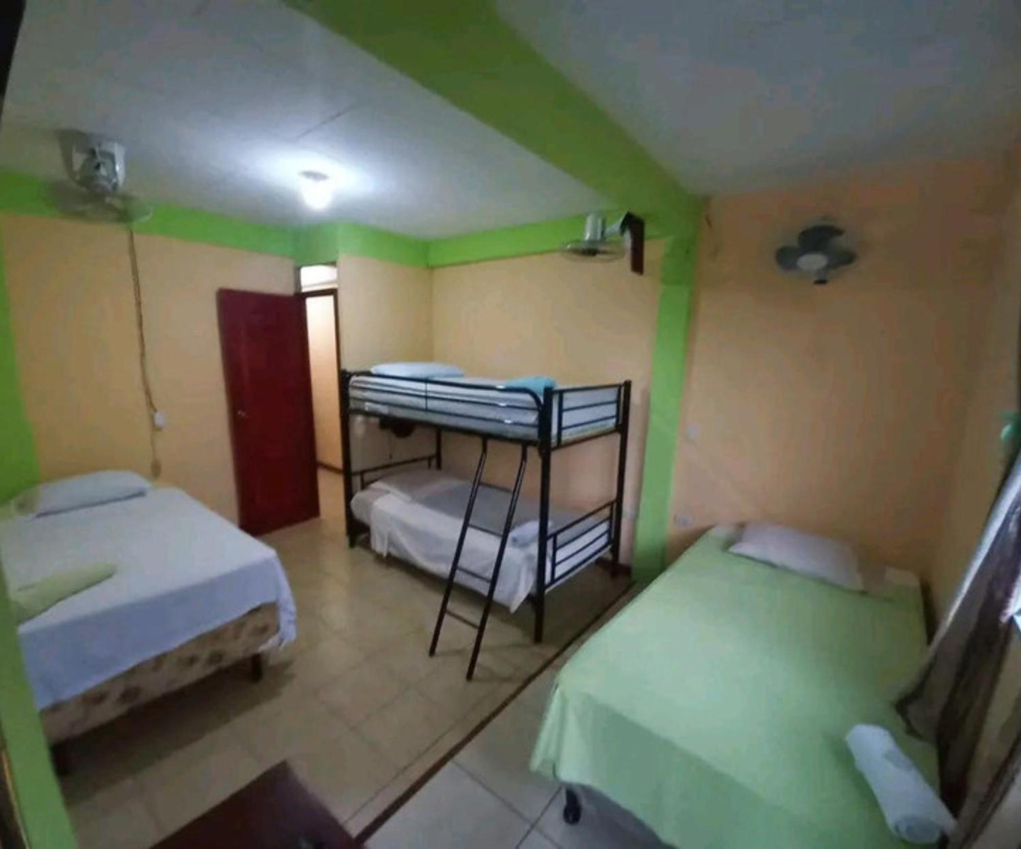 Hostal San Antonio Leon Exterior photo