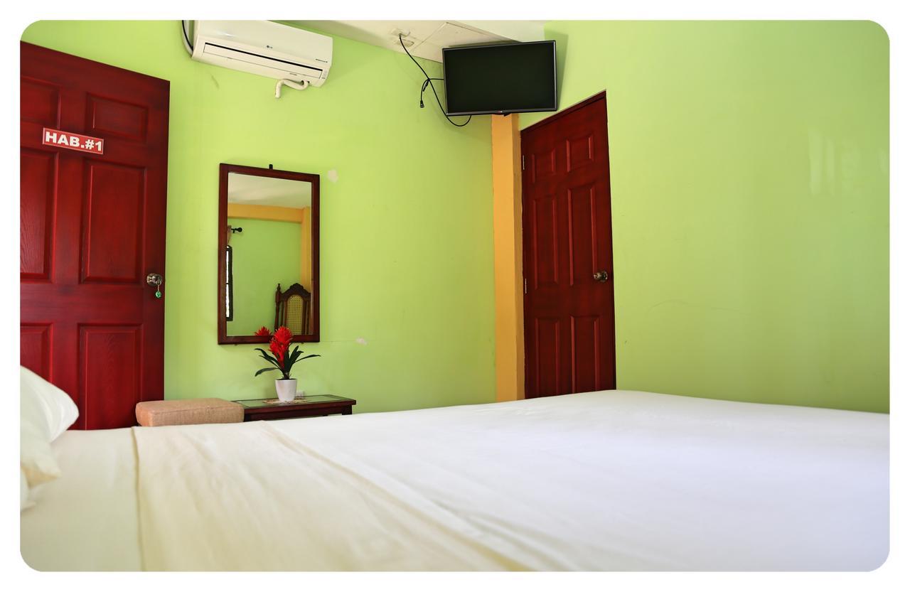 Hostal San Antonio Leon Exterior photo