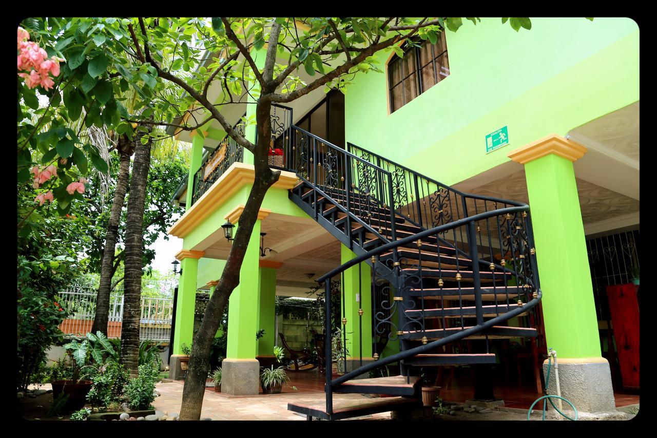 Hostal San Antonio Leon Exterior photo
