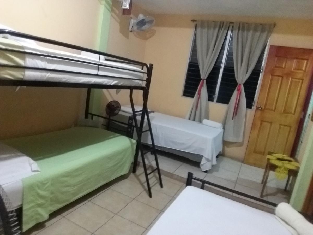 Hostal San Antonio Leon Exterior photo