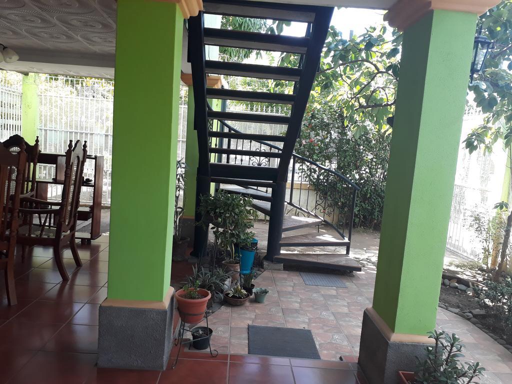 Hostal San Antonio Leon Exterior photo